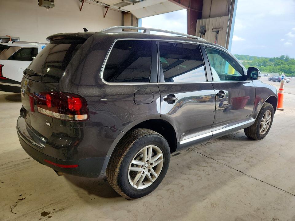 2009 Volkswagen Touareg VIN WVGBE77LX9D032331 COPART salvage auction — FRONT END, PA - CERTIFICATE OF SALVAGE, sold $375 on 2026-07-17 (photo 3)