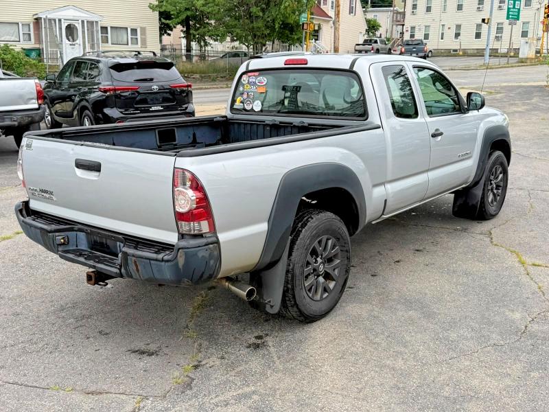 2010 Toyota Tacoma VIN 5TEUX4EN8AZ709981 COPART salvage auction — MINOR DENT/SCRATCHES, Mt - Certificate Of Title (P), sold $975 on 2026-07-22 (photo 3)