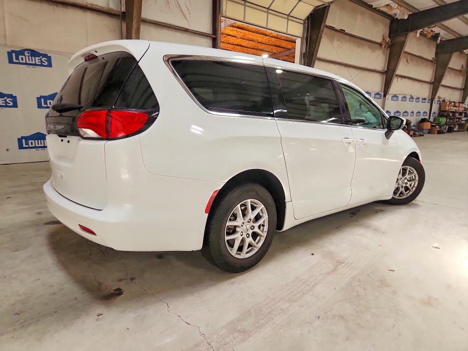 2023 Chrysler Voyager VIN 2C4RC1CG4PR625594 COPART salvage auction — FRONT END, Fl - Cert Of Title Slvg Rebuildable, sold $3,450 on 2026-07-13 (photo 3)