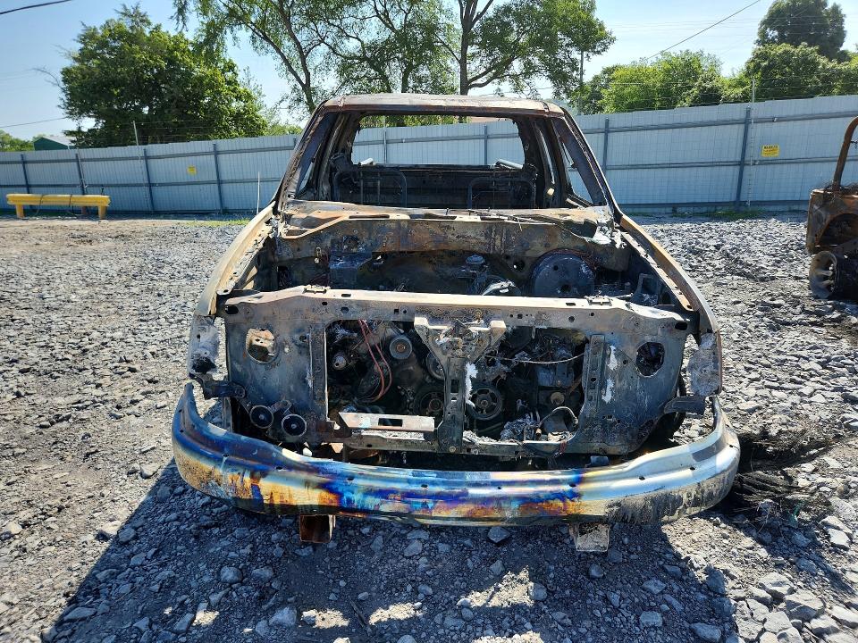 2001 Ford F-150 lightning VIN 1FTRX07L31KA20266 COPART salvage auction — BURN, TN - NON-REPAIRABLE CERTIFICATE, sold $175 on 2026-07-27 (photo 5)