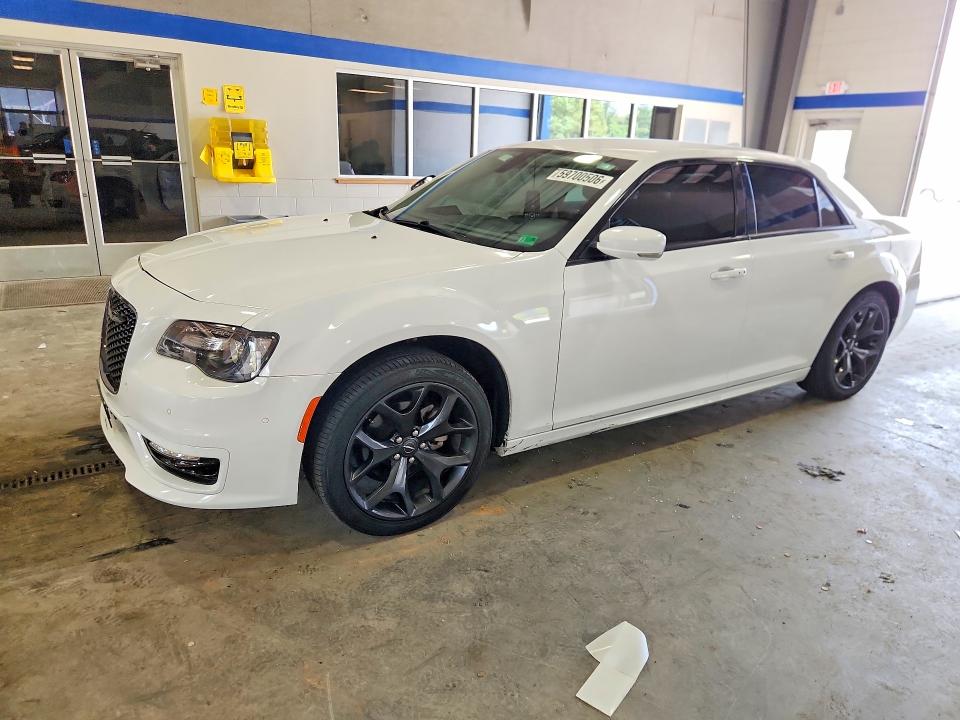 2021 Chrysler 300 VIN 2C3CCAAG4MH676141 — COPART salvage auction photo