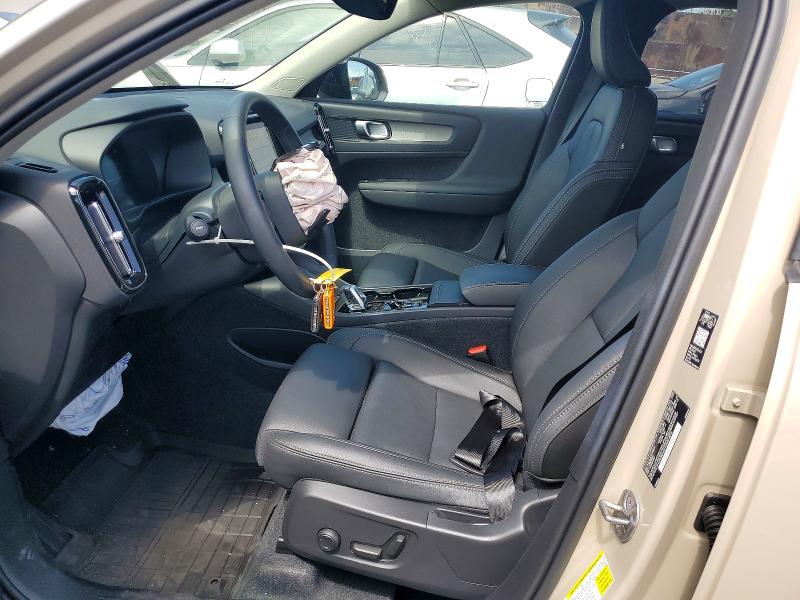 2026 Volvo Xc40 VIN YV4L12UC1T2766898 COPART salvage auction — FRONT END, Salvage Title, sold $8,000 on 2026-07-31 (photo 7)
