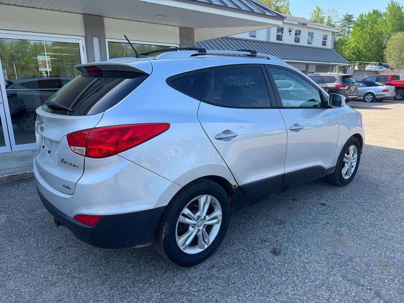 2012 Hyundai VIN KM8JUCAC4CU395912 COPART salvage auction — MINOR DENT/SCRATCHES, Nh - Certificate Of Title (P), sold $1,950 on 2026-07-27 (photo 4)