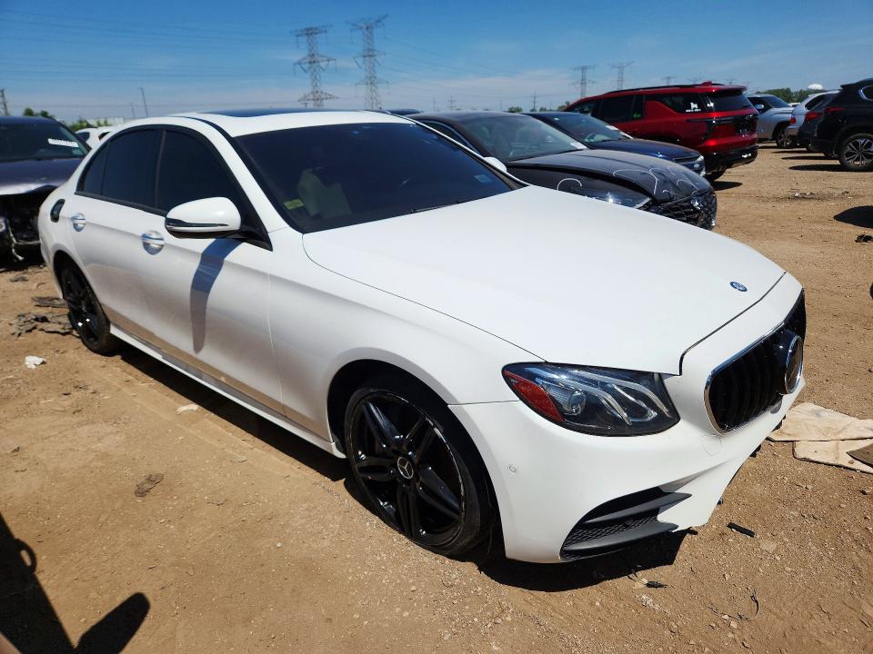 2017 Mercedes-benz E-klasse VIN WDDZF4JB9HA019252 COPART salvage auction — MINOR DENT/SCRATCHES, IL - CERTIFICATE OF TITLE, sold $9,600 on 2026-07-28 (photo 4)