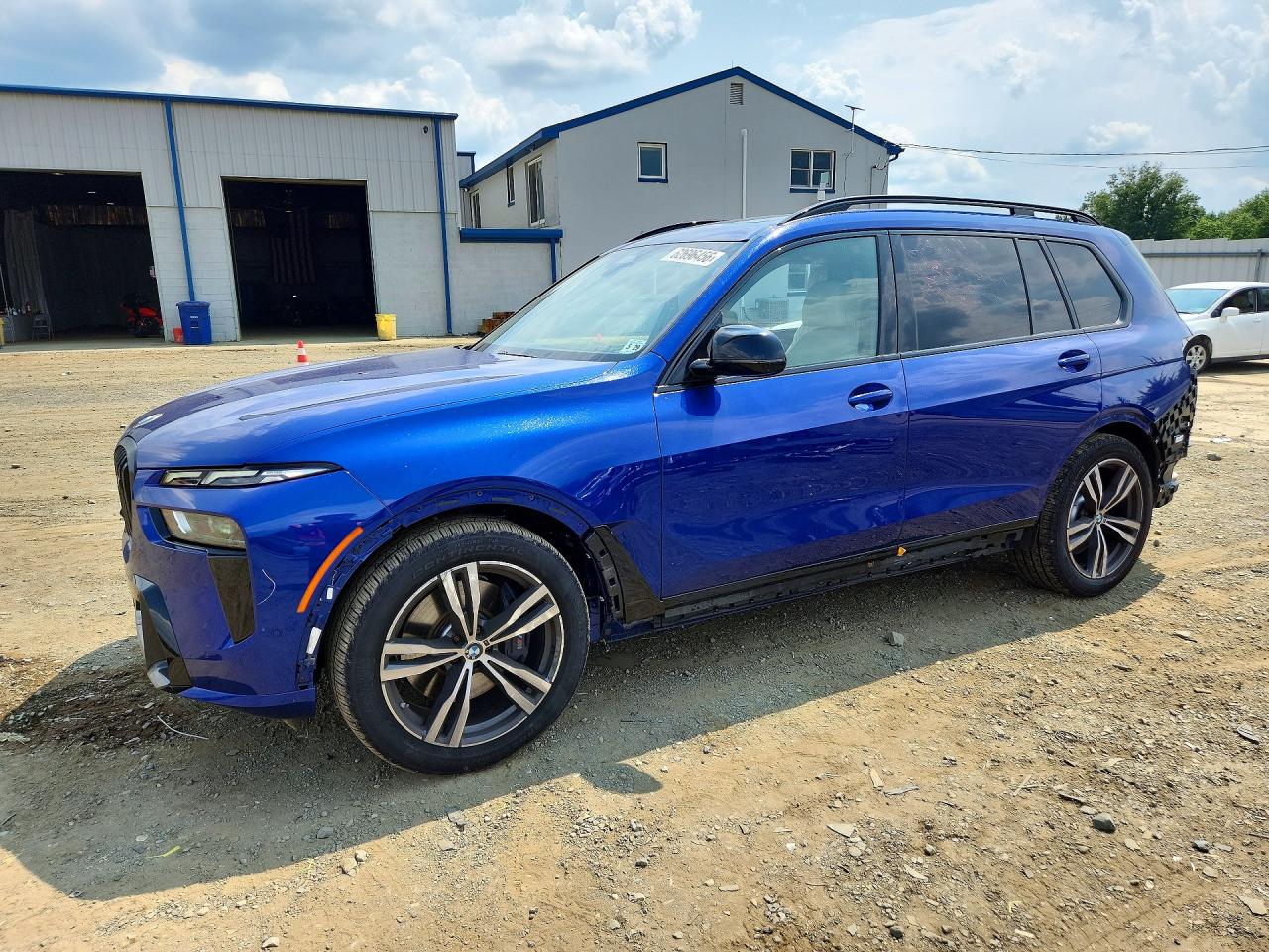 2025 BMW X7 VIN 5UX33EM04S9W53049 — COPART salvage auction photo