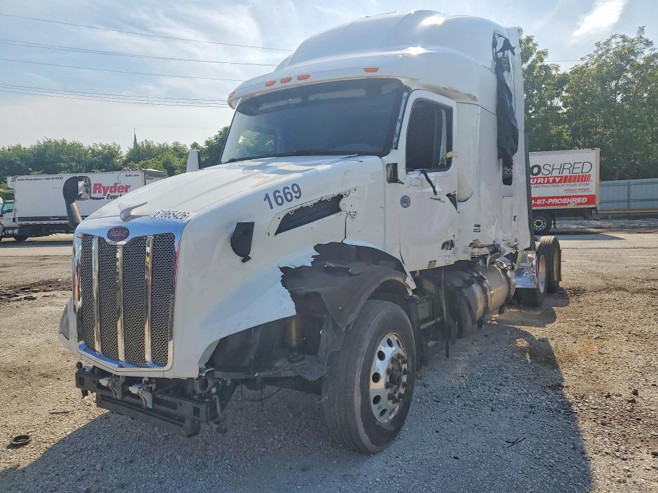 2023 Peterbilt 579 VIN 1XPBD49XXPD871669 — COPART salvage auction photo