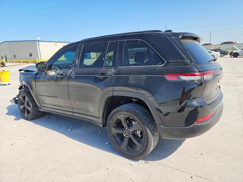 2023 Jeep Cherokee VIN 1C4RJHBG8PC508223 COPART salvage auction — FRONT END, Tx - Salvage Vehicle Title, sold $7,000 on 2026-08-21 (photo 2)