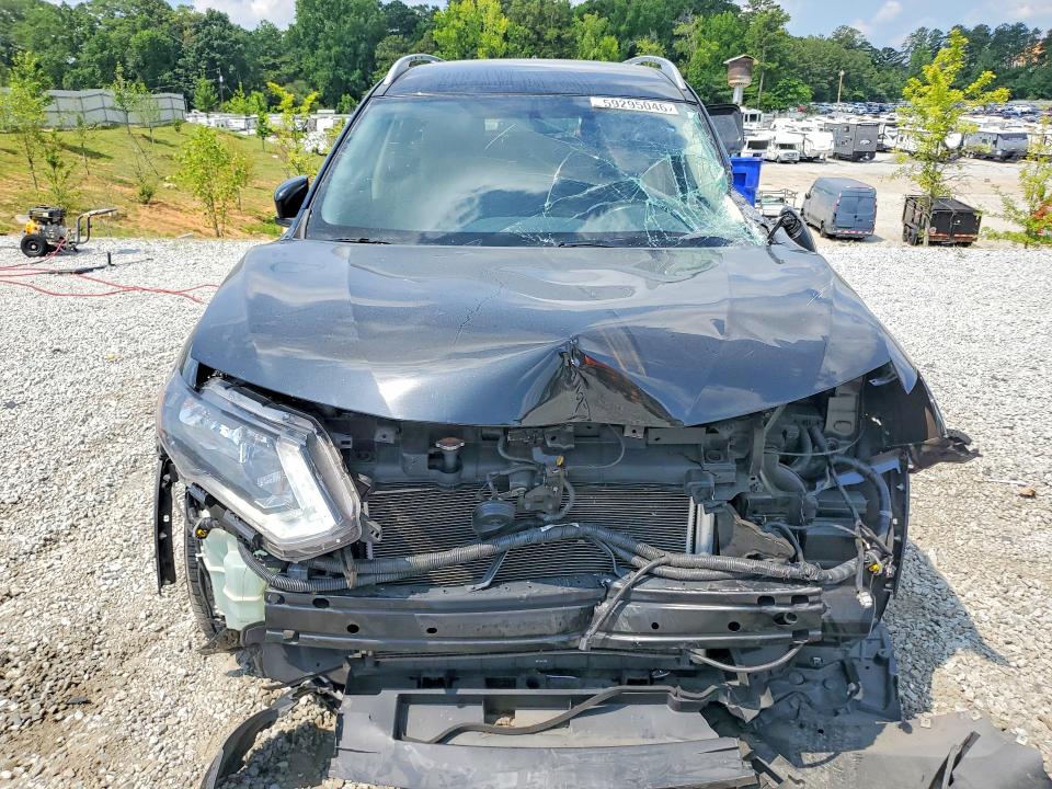 2017 Nissan Rogue VIN KNMAT2MT3HP556172 COPART salvage auction — ALL OVER, GA - CERT OF TITLE-SALVAGE, sold $1,300 on 2026-07-27 (photo 5)