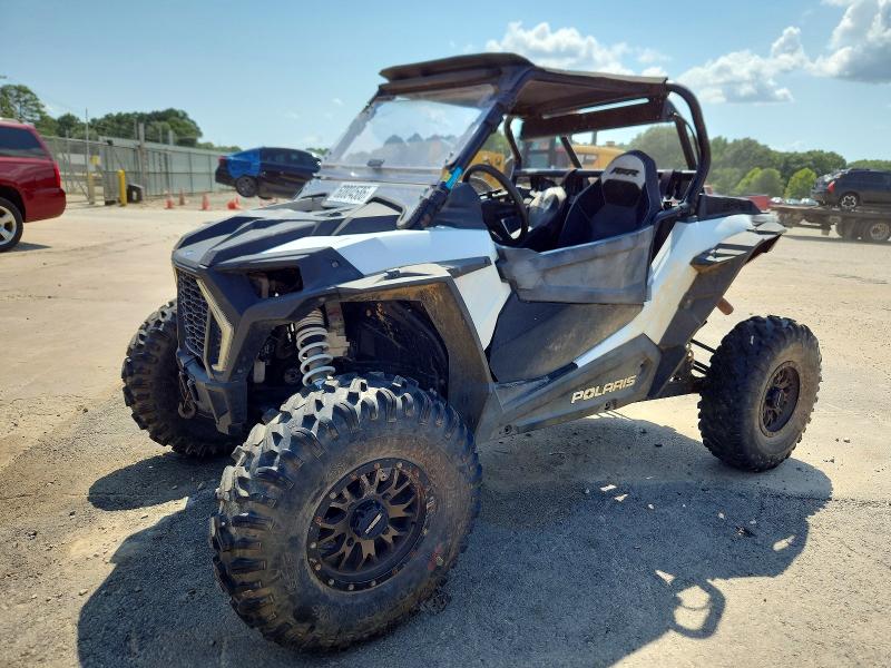 2019 Polaris Rzr VIN 3NSVDE995KF584973 COPART salvage auction — ENGINE BURN, AR - CERTIFICATE OF TITLE, sold $3,500 on 2026-08-20 (photo 2)