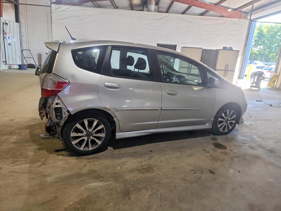 2012 Honda Fit VIN JHMGE8H50CC022323 COPART salvage auction — REAR END, Ma - Cert Of Title-Reconstrctd Coll, sold $250 on 2026-07-31 (photo 3)