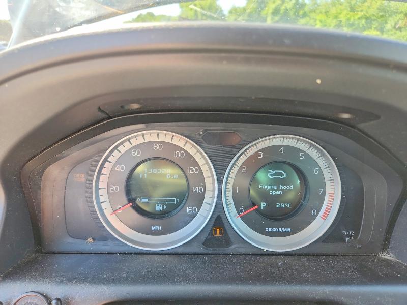2013 Volvo Xc60 VIN YV4940DZ6D2452546 COPART salvage auction — MINOR DENT/SCRATCHES, CT - CERTIFICATE OF TITLE (P), sold $1,550 on 2026-07-27 (photo 9)
