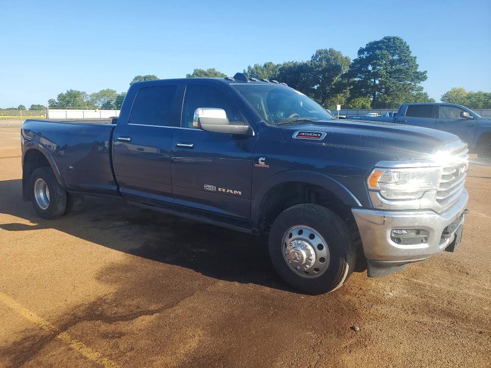 2022 Ram 3500 VIN 3C63RRKL8NG216560 COPART salvage auction — WATER/FLOOD, Tx - Salvage Title-Flood Damage, sold $36,250 on 2026-09-14 (photo 4)