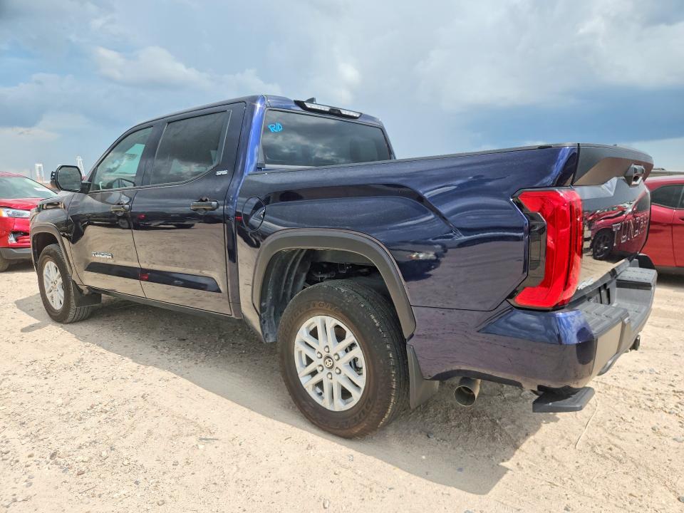 2025 Toyota Tundra VIN 5TFLA5DB8SX321166 COPART salvage auction — FRONT END, TX - SALVAGE VEHICLE TITLE, sold $21,100 on 2026-07-17 (photo 2)