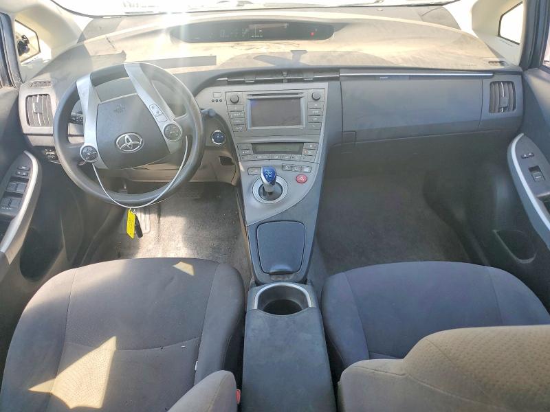 2015 Toyota Prius VIN JTDKN3DU6F0465447 COPART salvage auction — FRONT END, CA - SALVAGE CERTIFICATE, sold $1,300 on 2026-07-17 (photo 8)