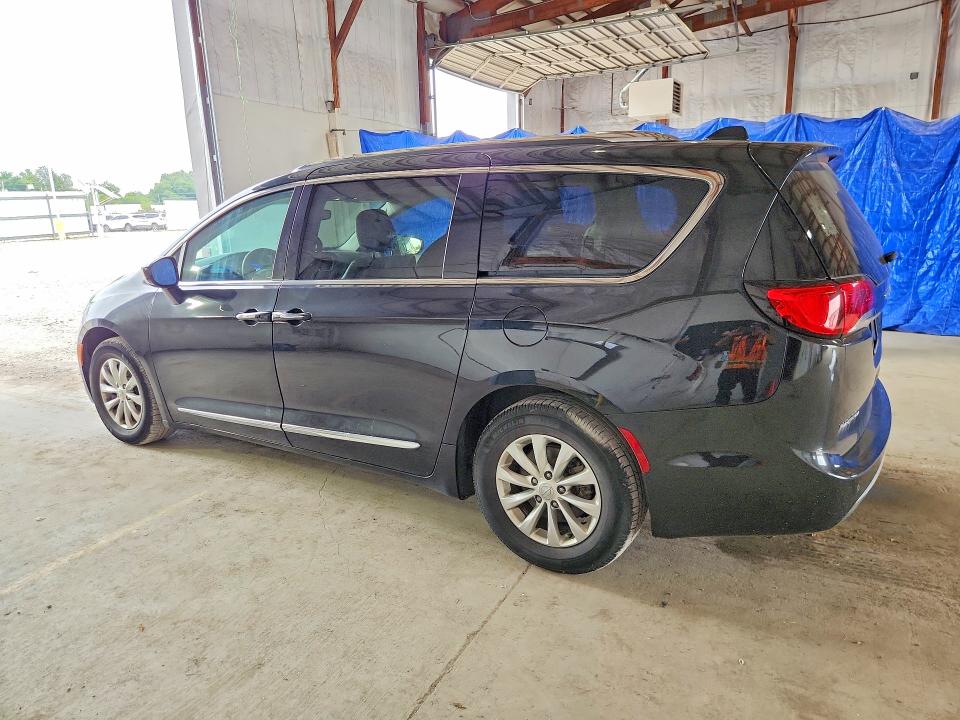 2019 Chrysler Pacifica VIN 2C4RC1BG8KR650542 COPART salvage auction — FRONT END, Wv - Certificate Of Title, sold $3,800 on 2026-10-05 (photo 2)