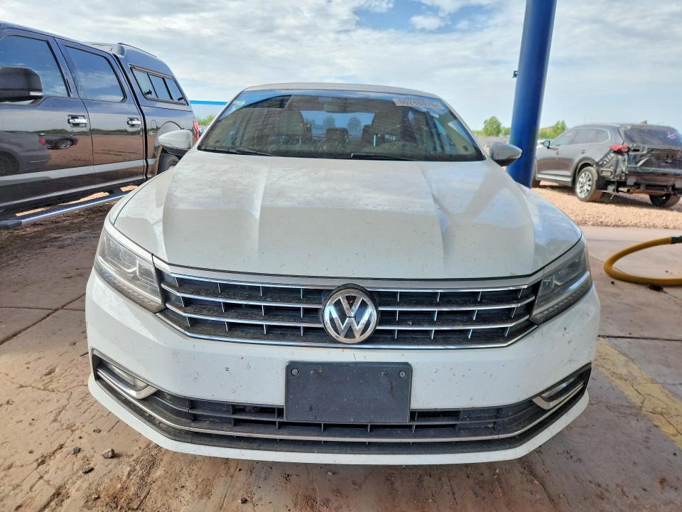2016 Volkswagen Passat VIN 1VWBS7A36GC064876 COPART salvage auction — MINOR DENT/SCRATCHES, Salvage Title, sold $2,250 on 2026-07-23 (photo 5)