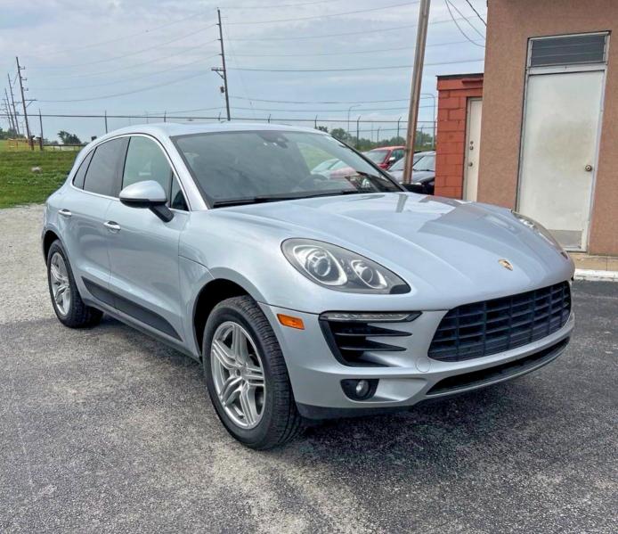 2017 Porsche Macan VIN WP1AB2A56HLB10242 COPART salvage auction — NORMAL WEAR, IL - CERTIFICATE OF TITLE (P), sold $8,200 on 2026-08-04 (photo 1)