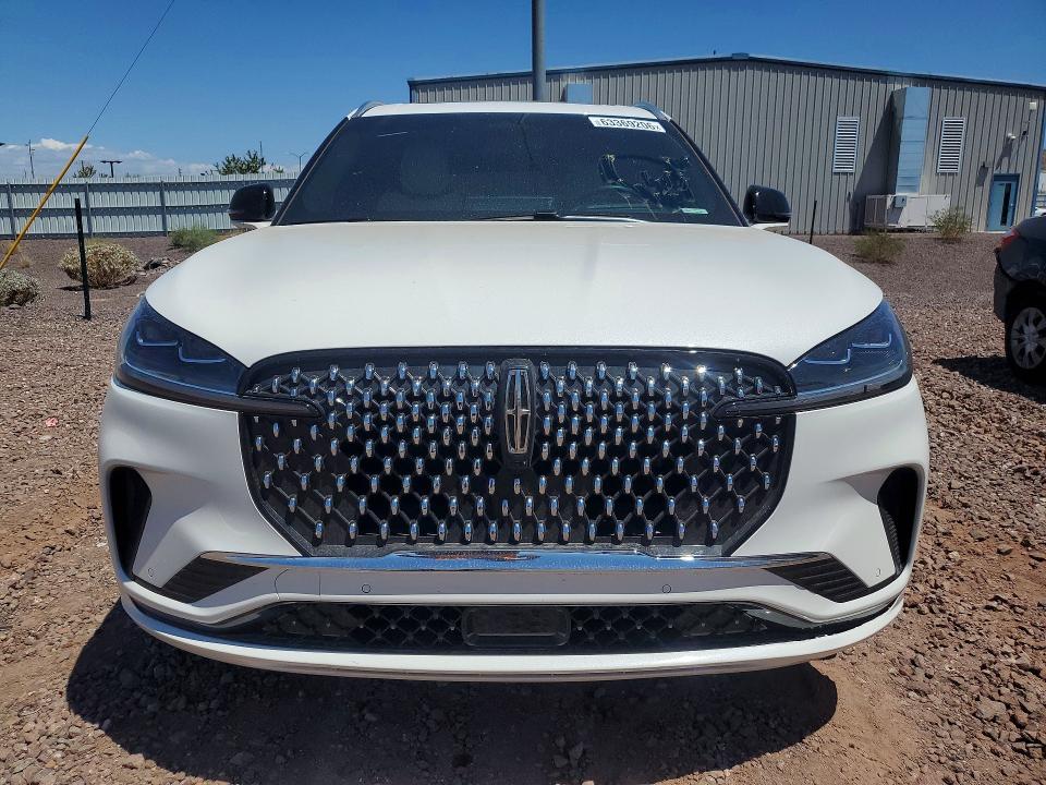 2025 Lincoln Aviator VIN 5LM5J9XC7SGL28932 COPART salvage auction — REAR END, Salvage Title, sold $52,500 on 2026-10-01 (photo 5)