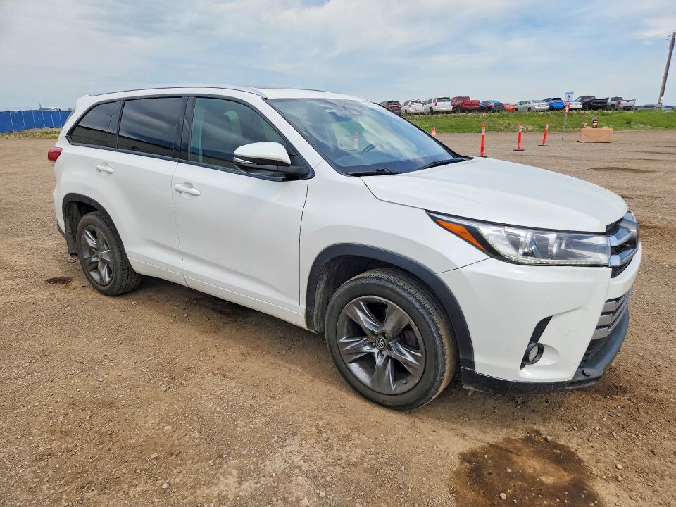 2017 Toyota Highlander VIN 5TDDZRFH8HS358139 COPART salvage auction — FRONT END, AB - BOS - ACTIVE, sold $14,600 on 2026-07-14 (photo 4)