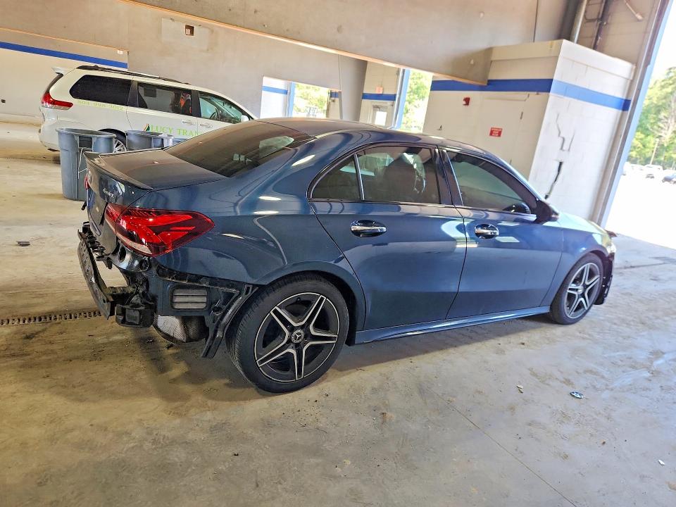 2020 Mercedes-benz A-klasse VIN W1K3G4FB3LJ231083 COPART salvage auction — FRONT END, Va - Cert Of Title - Salvage, sold $9,600 on 2026-08-14 (photo 3)