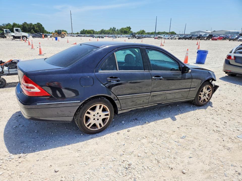 2003 Mercedes-benz C-klasse VIN WDBRF61J73A410131 COPART salvage auction — FRONT END, Tx - Salvage Vehicle Title, sold $225 on 2026-08-06 (photo 3)