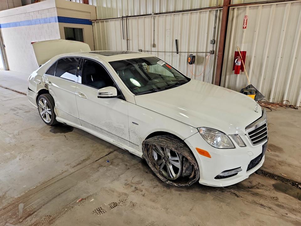 2012 Mercedes-benz E-class VIN WDDHF5KB8CA627224 COPART salvage auction — ALL OVER, VA - CERT OF TITLE - SALVAGE, sold $500 on 2026-08-14 (photo 4)