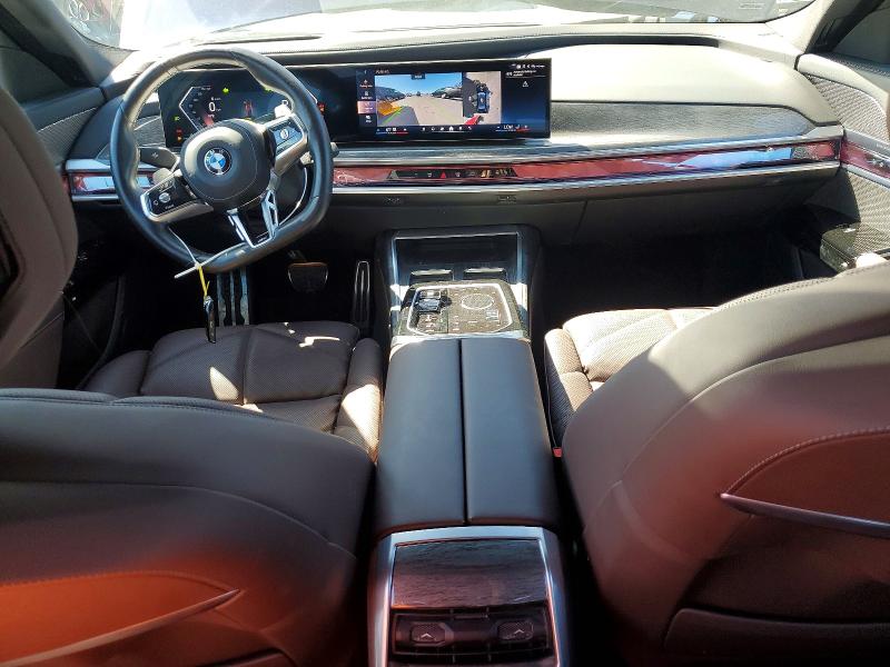 2024 BMW 7er VIN WBA23EH01RCR25672 COPART salvage auction — MINOR DENT/SCRATCHES, Ca - Dis/Dlr/Exp Only Clean Title, sold $44,500 on 2026-07-15 (photo 8)