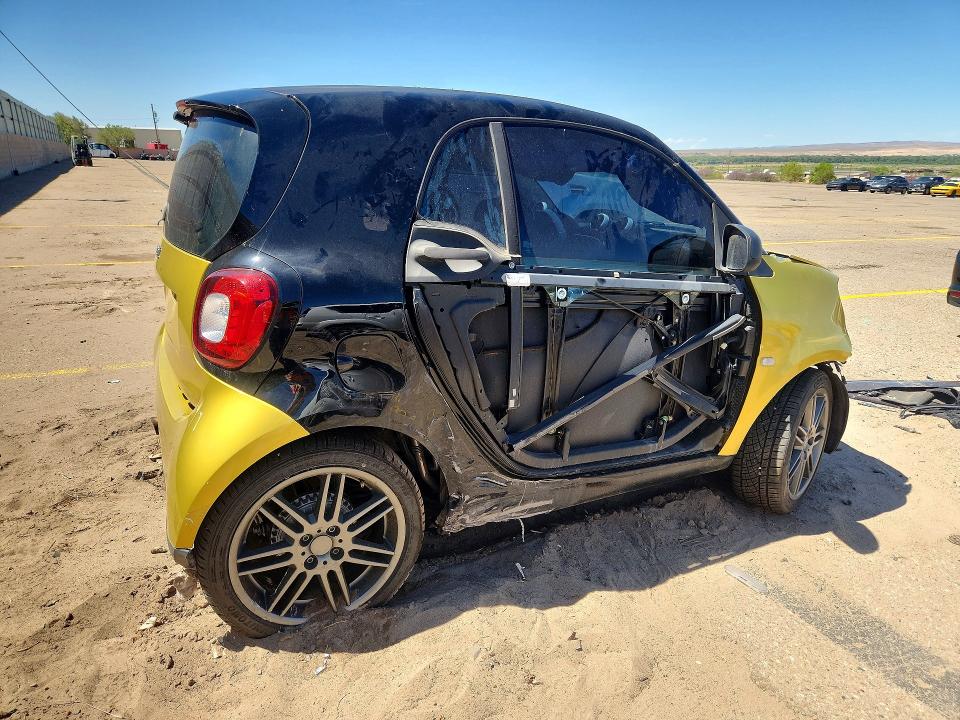 2016 Smart Fortwo VIN WMEFJ5DA7GK071929 COPART salvage auction — FRONT END, Nm - Cert Of Title-Salvage, sold $500 on 2026-09-17 (photo 3)