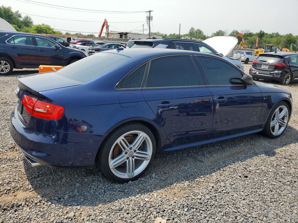 2014 Audi Rs4 VIN WAUKGAFL4EA061331 COPART salvage auction — WATER/FLOOD, Nj - Cert Of Title-Salvage Flood, sold $2,150 on 2026-07-31 (photo 3)