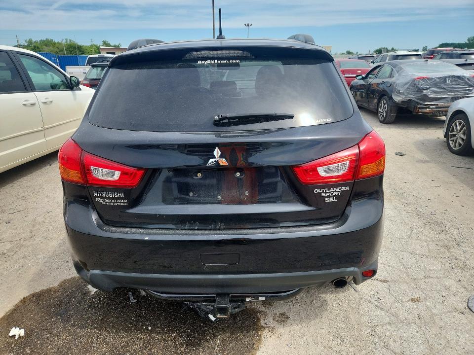 2016 Mitsubishi Outlander VIN JA4AR4AW5GZ054351 COPART salvage auction — NORMAL WEAR, In - Certificate Of Title, sold $1,500 on 2026-07-28 (photo 6)