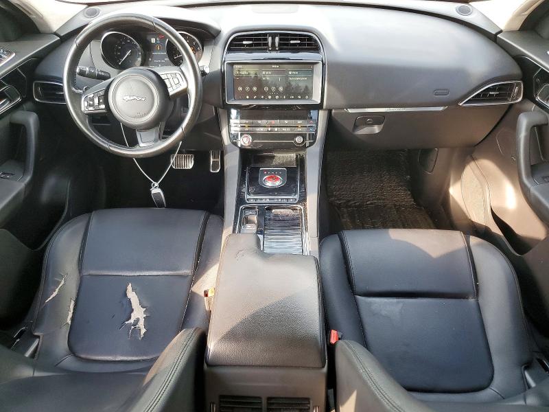 2019 Jaguar F-pace VIN SADCS2FX2KA391757 COPART salvage auction — MINOR DENT/SCRATCHES, Salvage Title, sold $5,000 on 2026-07-29 (photo 8)