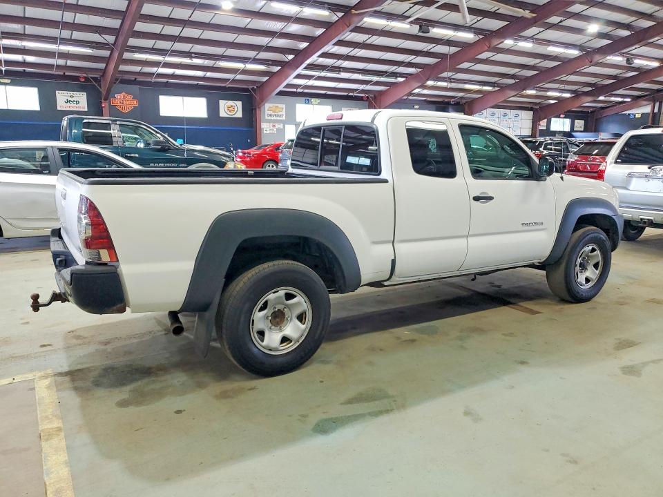 2011 Toyota Tacoma VIN 5TFUU4ENXBX015570 COPART salvage auction — MINOR DENT/SCRATCHES, CT - CERTIFICATE OF TITLE (P), sold $6,100 on 2026-07-27 (photo 3)