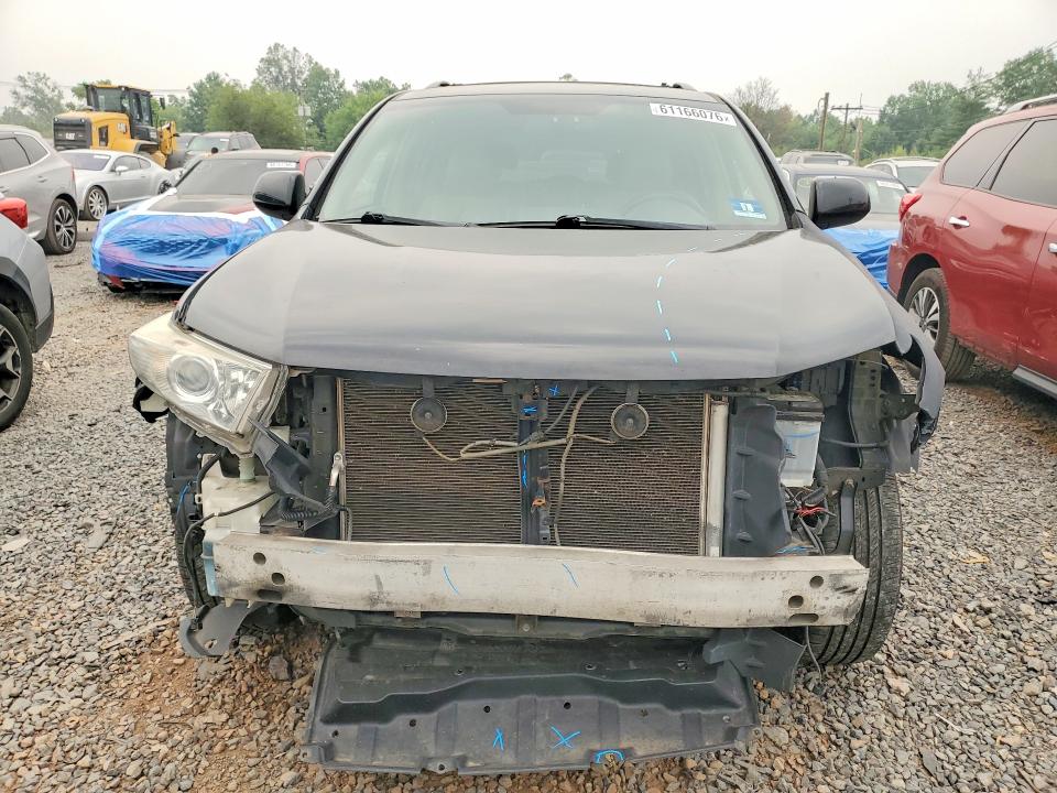2013 Toyota Highlander VIN 5TDBK3EH6DS253524 COPART salvage auction — FRONT END, Nj - Cert Of Title-Salvage, sold $525 on 2026-07-21 (photo 5)