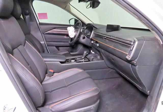 2026 Mazda Cx-50 VIN 7MMVABDL7TN459245 COPART salvage auction — ALL OVER, Az - Cert Of Title- Non Repair (P), sold $8,100 on 2026-07-29 (photo 5)