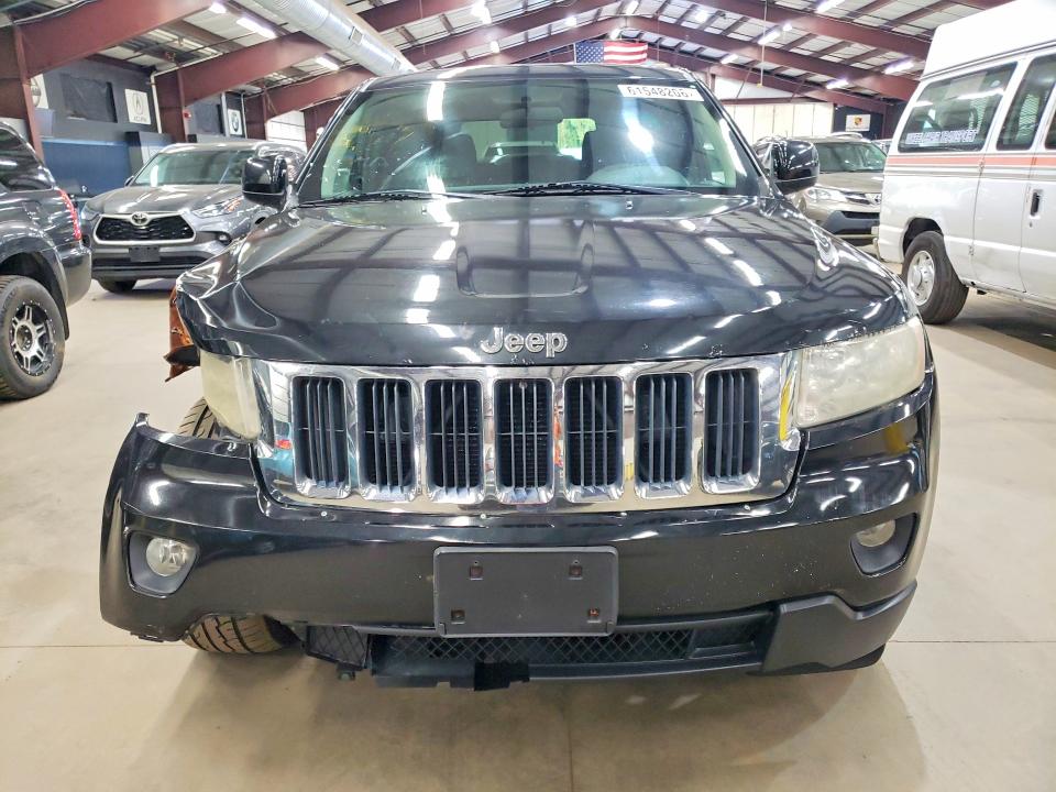 2013 Jeep Grand cherokee VIN 1C4RJFAG5DC633343 COPART salvage auction — FRONT END, RI - CERTIFICATE OF TITLE, sold $3,050 on 2026-07-27 (photo 5)