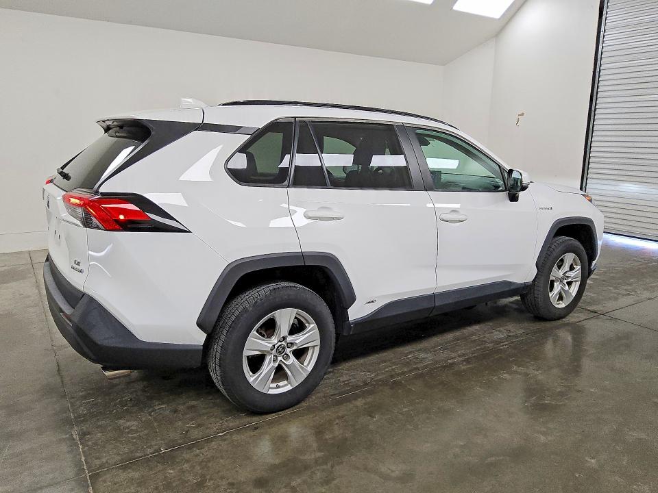 2021 Toyota Rav4 VIN 2T3MWRFV4MW116679 COPART salvage auction — MINOR DENT/SCRATCHES, Nj - Certificate Of Title, sold $22,250 on 2026-07-28 (photo 3)