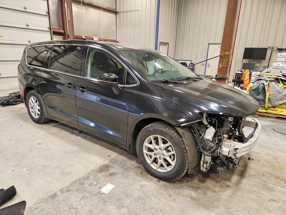 2023 Chrysler Pacifica VIN 2C4RC1BG5PR627310 COPART salvage auction — FRONT END, WA - VEHICLE CERT OF OWNERSHIP-TITL, sold $10,500 on 2026-07-27 (photo 4)