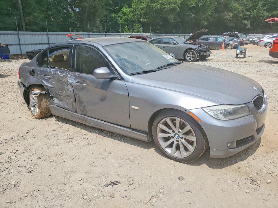 2011 BMW 3er VIN WBAPH7G56BNM55861 COPART salvage auction — SIDE, Ga - Cert Of Title-Salvage, sold $275 on 2026-07-28 (photo 4)