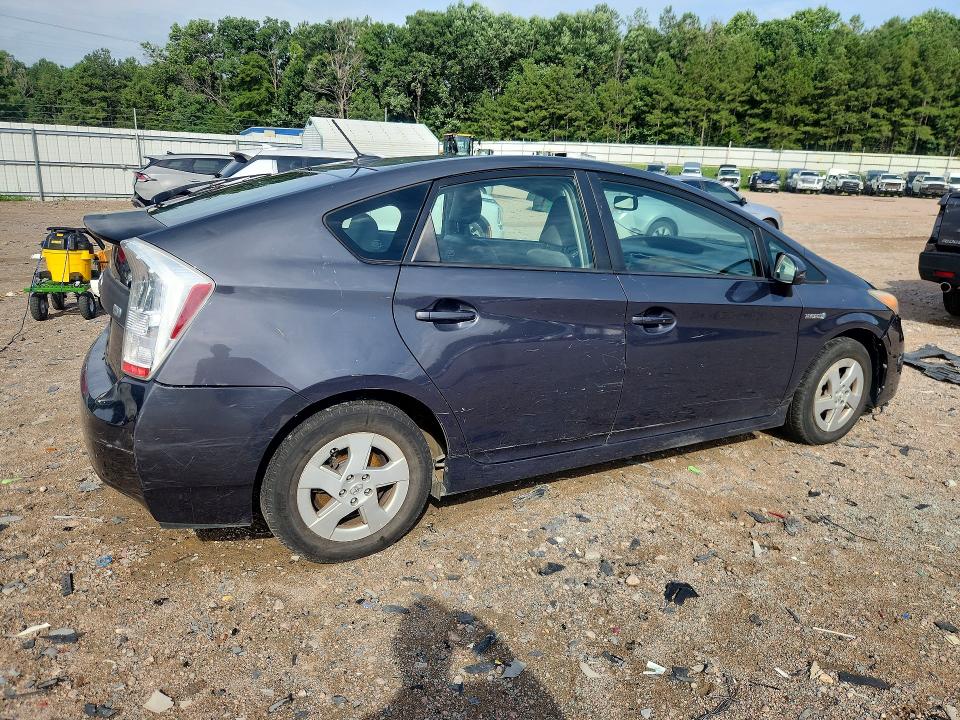 2010 Toyota Prius VIN JTDKN3DUXA0031377 COPART salvage auction — REAR END, Va - Certificate Of Title, sold $1,550 on 2026-07-27 (photo 3)