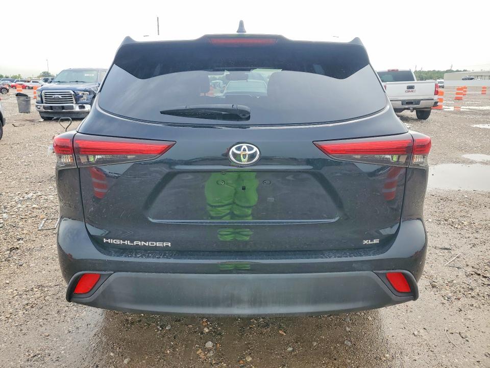 2021 Toyota Highlander VIN 5TDGZRAH1MS039907 COPART salvage auction — MINOR DENT/SCRATCHES, Tx - Certificate Of Title, sold $17,800 on 2026-07-29 (photo 6)