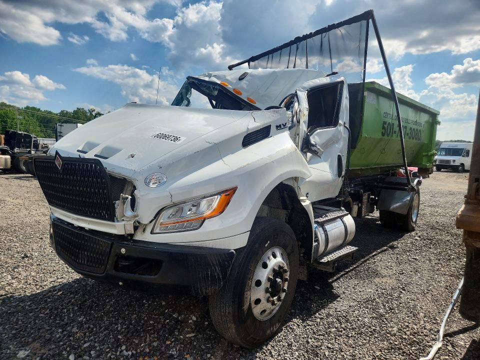 2023 International VIN 3HAEUMML6PL730848 — COPART salvage auction photo