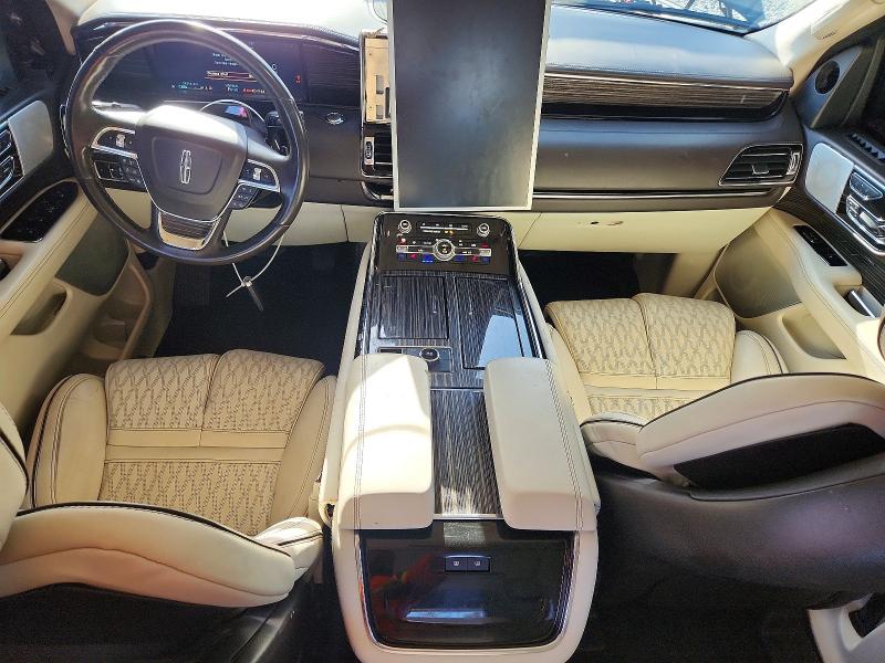 2023 Lincoln Navigator VIN 5LMJJ2TG3PEL15886 COPART salvage auction — REAR END, Fl - Cert Of Title Slvg Rebuildable, sold $33,000 on 2026-07-28 (photo 8)