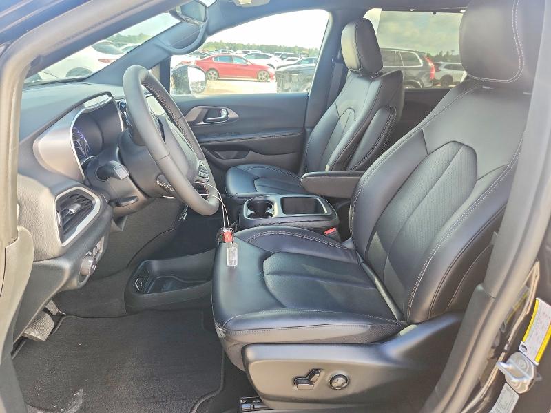 2026 Chrysler Pacifica VIN 2C4RC1BG6TR196583 COPART salvage auction — WATER/FLOOD, Fl - Cert Of Title-Slvg Rebld Flood, sold $11,800 on 2026-07-31 (photo 7)