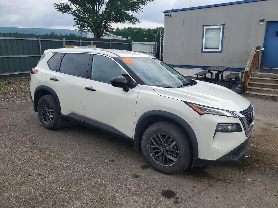 2021 Nissan Rogue VIN 5N1AT3AB2MC693750 COPART salvage auction — MINOR DENT/SCRATCHES, Pa - Certificate Of Salvage, sold $1,400 on 2026-07-29 (photo 4)