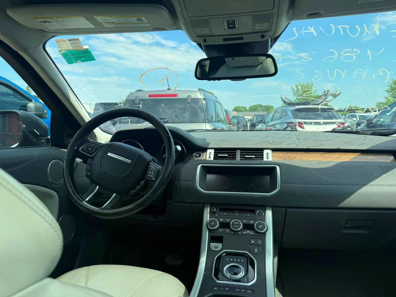 2017 Land Rover Range Rover Evoque VIN SALVR2BG9HH215125 COPART salvage auction — Front End, Ci - Salvage Title, sold $7,500 on 2026-08-18 (photo 9)