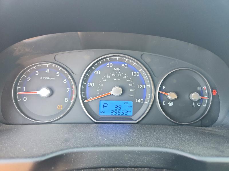 2012 Hyundai Santa fe VIN 5XYZK4AG4CG145903 COPART salvage auction — FRONT END, Wi - Certificate Of Title, sold $2,500 on 2026-07-28 (photo 9)