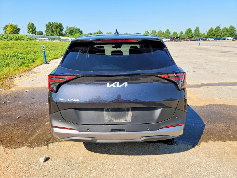2026 Kia Sportage VIN 5XYK23DF9TG391702 COPART salvage auction — SIDE, Fl - Certificate Of Title, sold $6,000 on 2026-07-22 (photo 6)