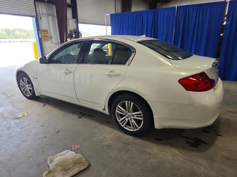 2015 Infiniti Q40 VIN JN1CV6AR9FM524685 COPART salvage auction — NORMAL WEAR, Sc - Certificate Of Title, sold $550 on 2026-07-30 (photo 2)