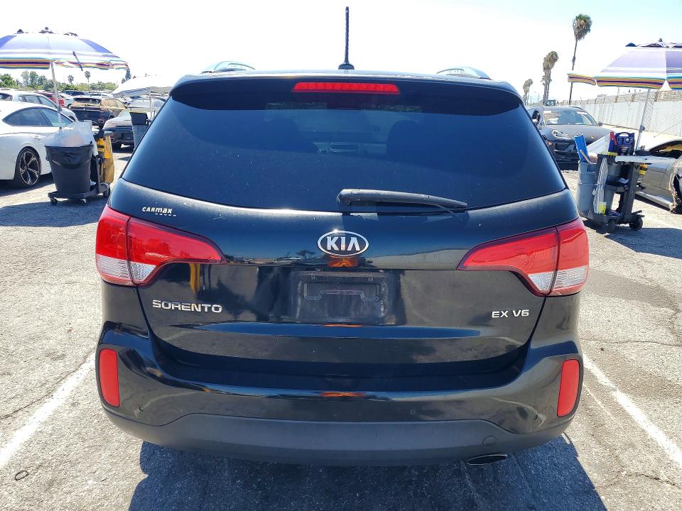 2015 Kia Sorento VIN 5XYKU4A72FG587790 COPART salvage auction — MECHANICAL, Ca - Dis/Dlr/Exp Only Clean Title, sold $100 on 2026-07-28 (photo 6)