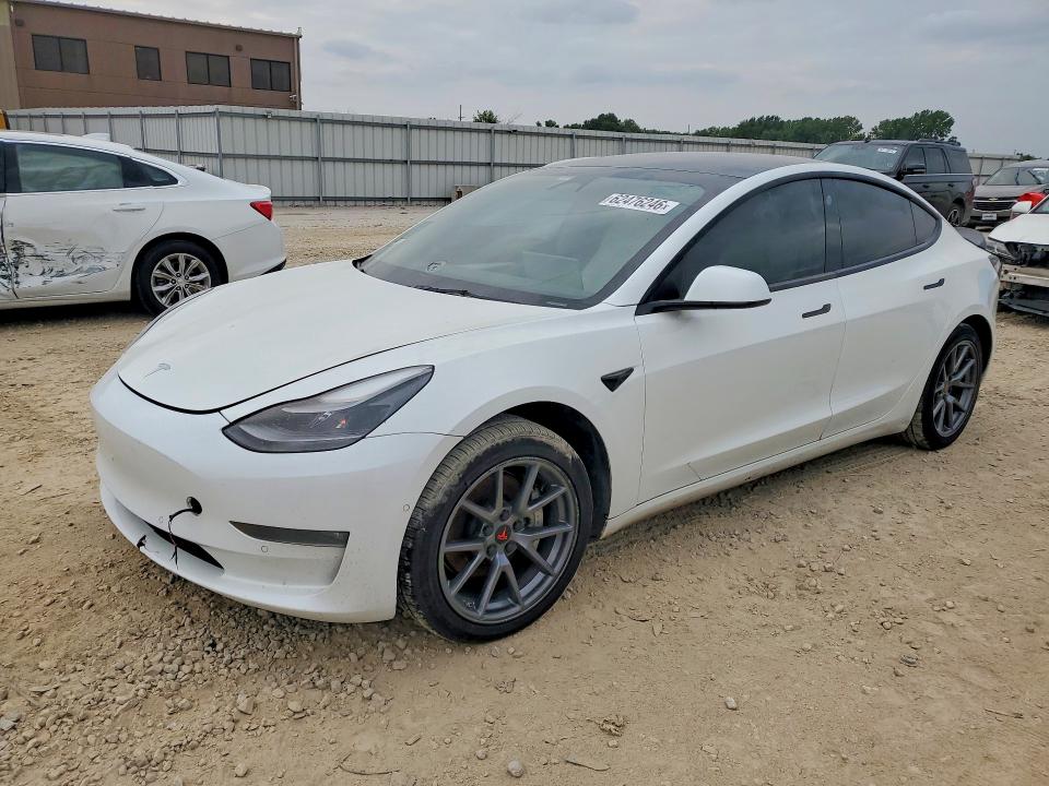 2022 Tesla Model 3 VIN 5YJ3E1EB3NF166164 — COPART salvage auction photo